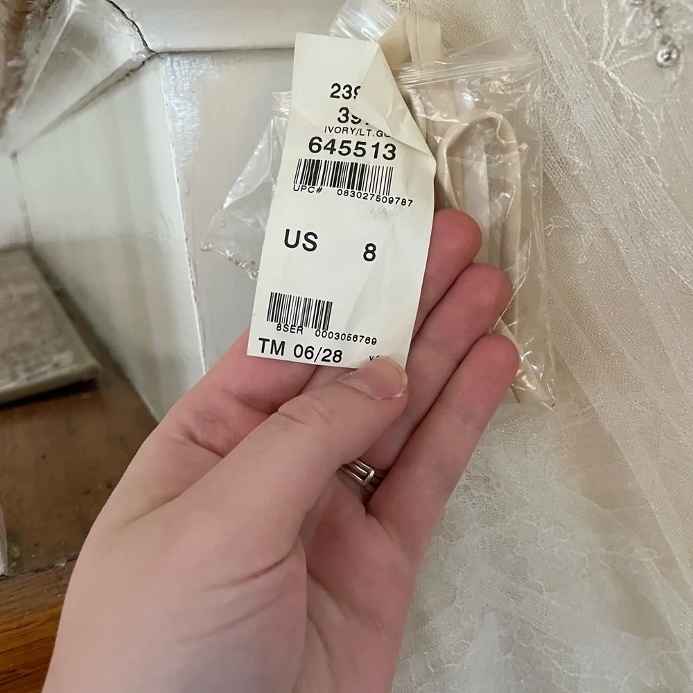 Alfred Angelo Cream Lace Dress - Picture 3 of 6
